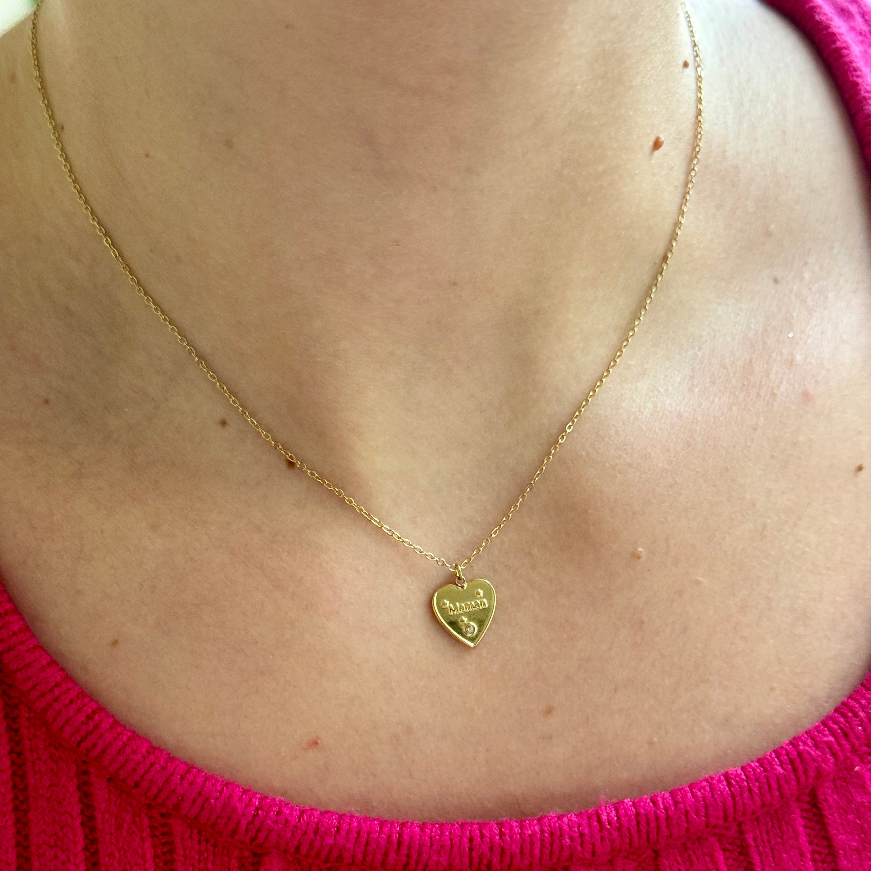 Collier gravure "Maman Love"